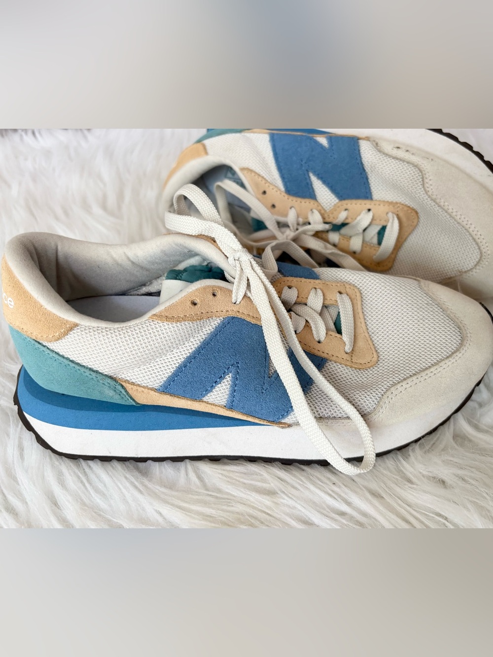 New Balance Women’s Sneakers